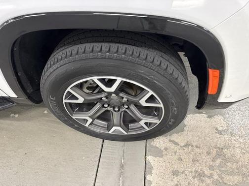 2023 Jeep Wagoneer Series III 4x2