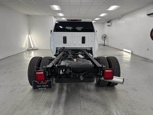 2026 Chevrolet Silverado 3500 LT