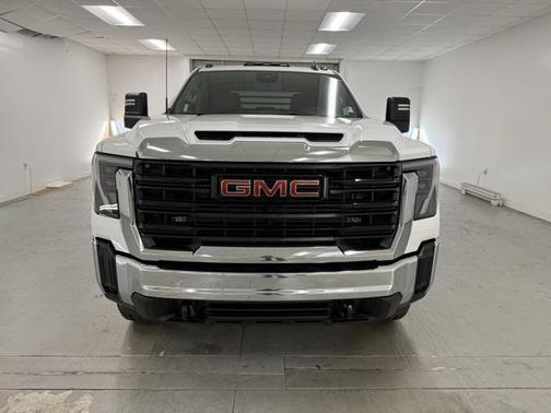 2026 GMC Sierra 3500 Base