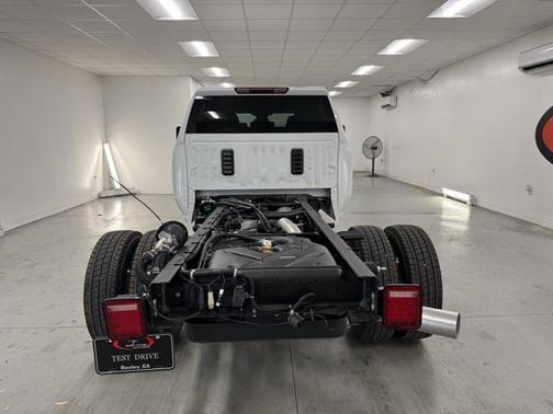 2026 GMC Sierra 3500 SLE