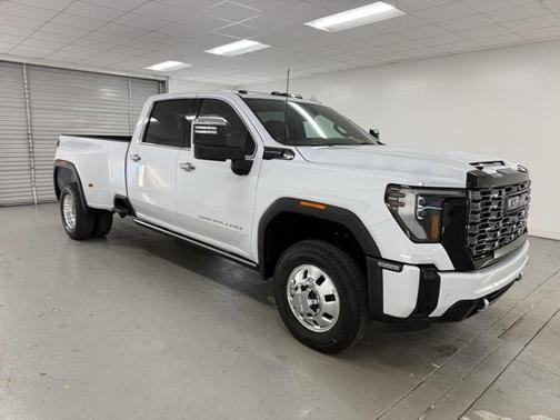 2026 GMC Sierra 3500 Denali