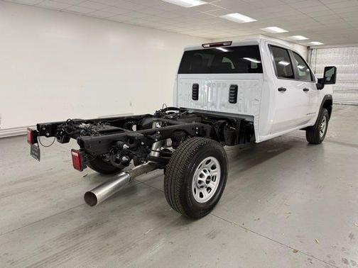 2026 GMC Sierra 3500 Base