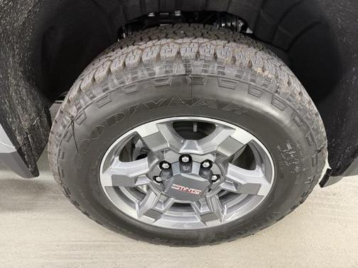 2026 GMC Sierra 2500 SLT