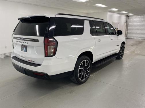 2021 Chevrolet Suburban RST
