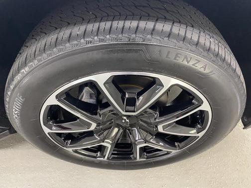 2021 Chevrolet Suburban RST