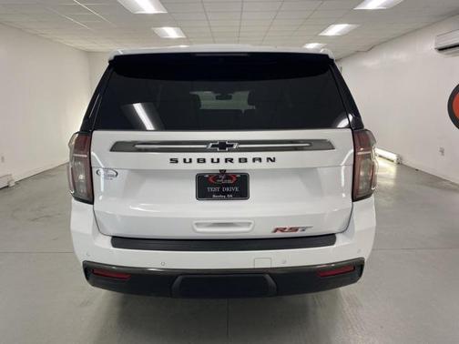 2021 Chevrolet Suburban RST