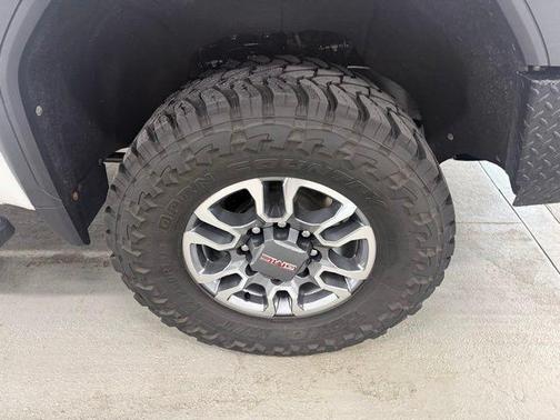 Summit White 2022 GMC Sierra 3500 SLT