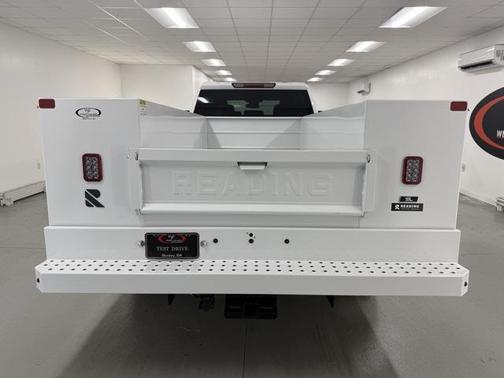 2025 GMC Sierra 3500 Base