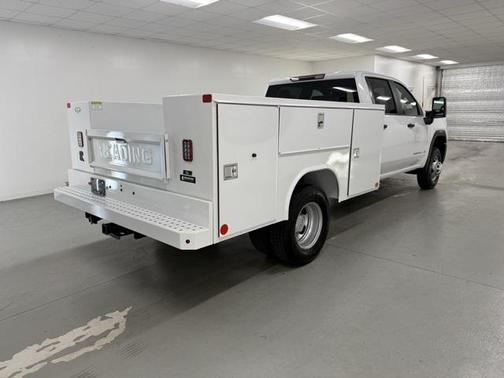 2025 GMC Sierra 3500 Base