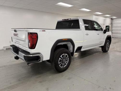 2026 GMC Sierra 2500 SLE