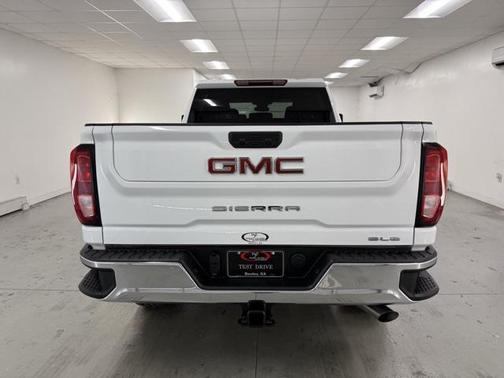 2026 GMC Sierra 2500 SLE