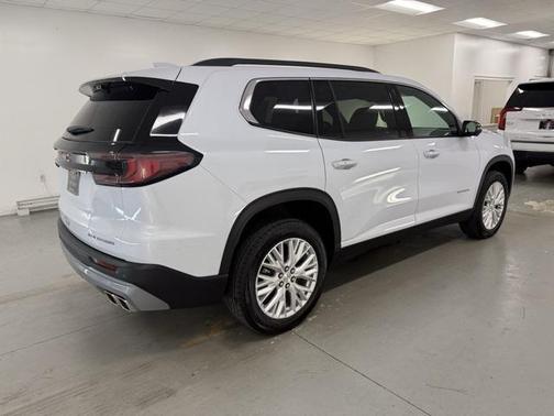 2026 GMC Acadia Elevation FWD