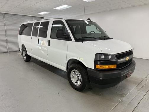 2025 Chevrolet Express 3500 RWD 3500 Extended Wheelbase LS