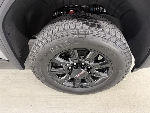 2026 GMC Sierra 2500 AT4