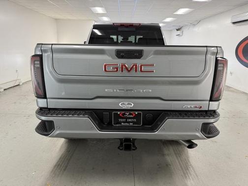 2026 GMC Sierra 2500 AT4