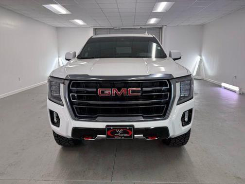Summit White 2024 GMC Yukon 4WD AT4