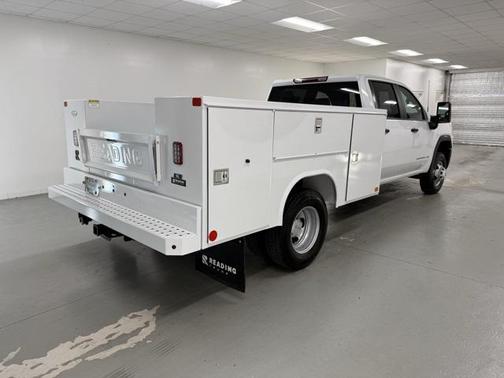 2025 GMC Sierra 3500 Base