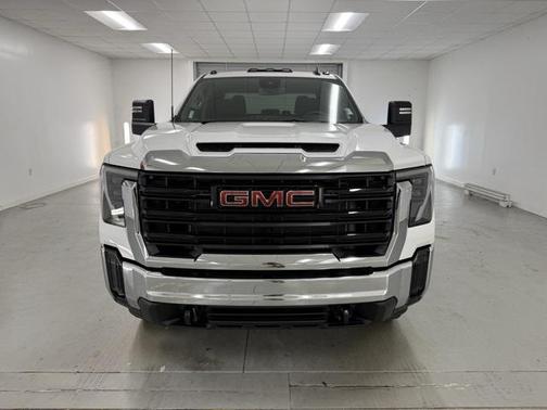 2025 GMC Sierra 3500 Base