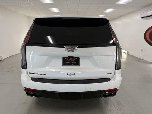 2024 Cadillac Escalade ESV Sport