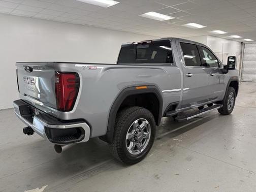2026 GMC Sierra 2500 SLT