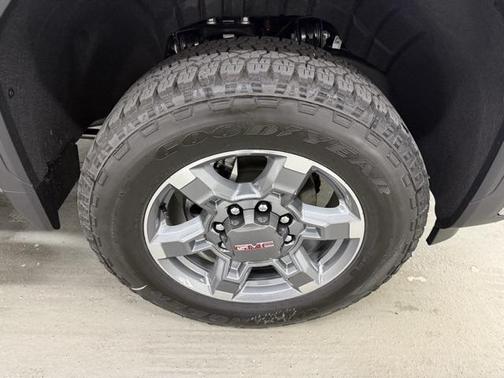 2026 GMC Sierra 2500 SLT