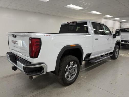 2026 GMC Sierra 2500 SLT