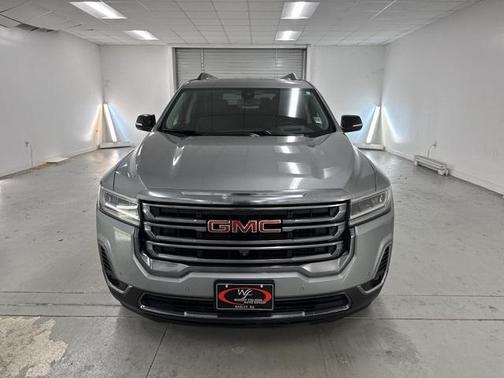 2023 GMC Acadia AWD AT4