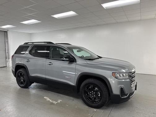 2023 GMC Acadia AWD AT4