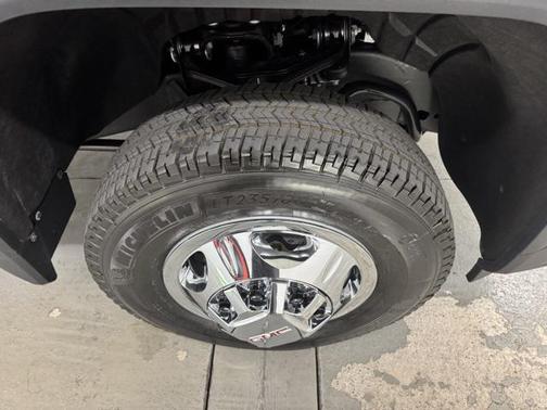 2026 GMC Sierra 3500 SLE