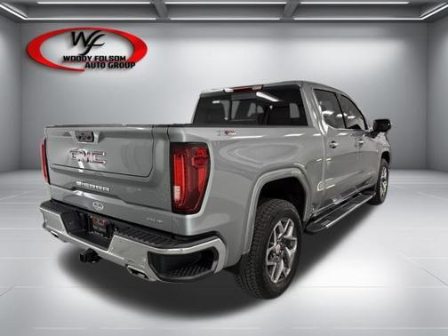 Sterling Metallic 2026 GMC Sierra 1500 SLT