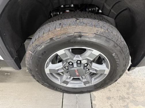 2025 GMC Sierra 2500 SLT