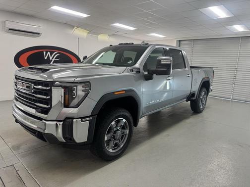 2025 GMC Sierra 2500 SLT