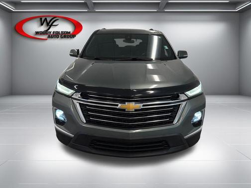 Silver Sage Metallic 2023 Chevrolet Traverse LT Cloth