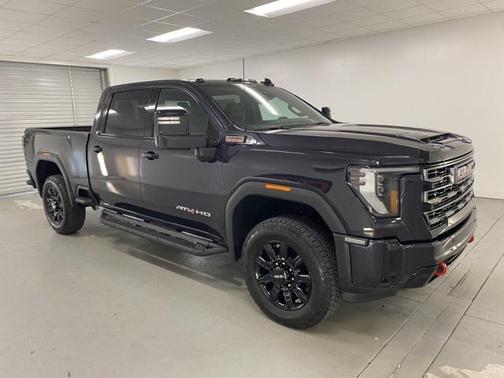 2025 GMC Sierra 2500 AT4