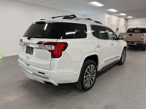 2022 GMC Acadia Denali