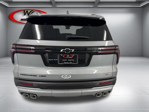 Sterling Gray Metallic 2026 Chevrolet Traverse AWD Z71
