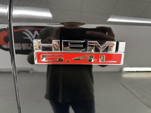 2020 RAM 2500 Tradesman Crew Cab 4X4 6'4' Box