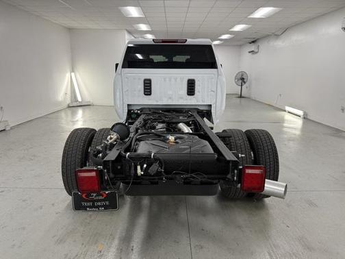 2026 GMC Sierra 3500 SLE