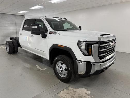 2026 GMC Sierra 3500 SLE