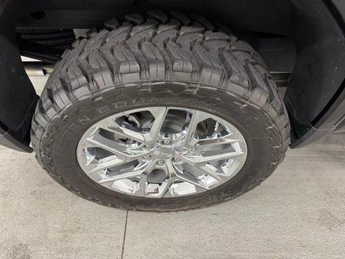 Onyx Black 2025 GMC Sierra 1500 AT4