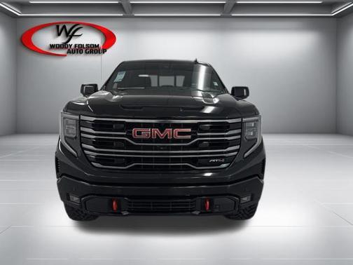 Onyx Black 2025 GMC Sierra 1500 AT4