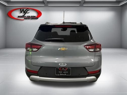 Sterling Gray Metallic 2026 Chevrolet Trailblazer LT