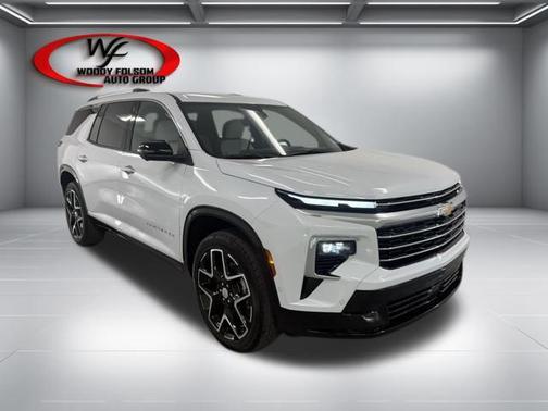 Polar White Tricoat 2026 Chevrolet Traverse High Country