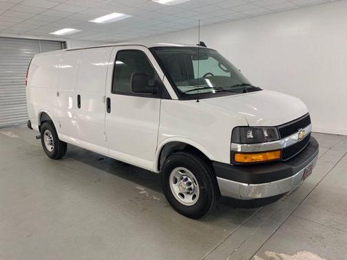 2025 Chevrolet Express 2500 RWD 2500 Regular Wheelbase WT