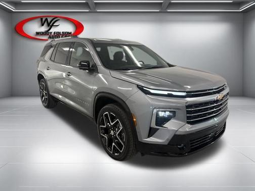 Sterling Gray Metallic 2026 Chevrolet Traverse High Country