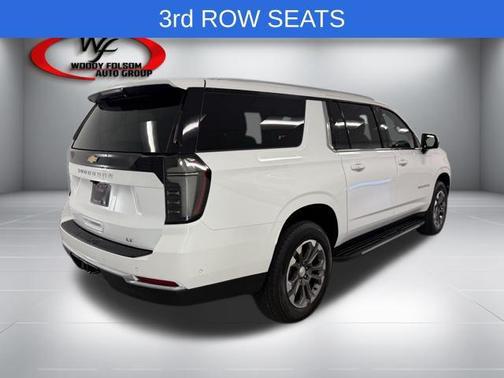 2025 Chevrolet Suburban LT