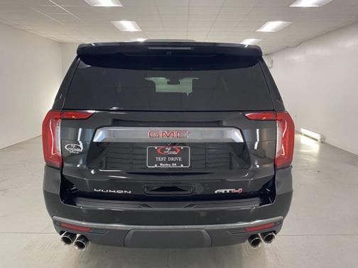 2024 GMC Yukon XL 4WD AT4