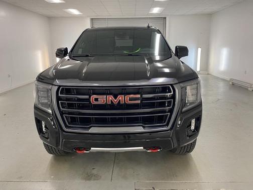 2024 GMC Yukon XL 4WD AT4