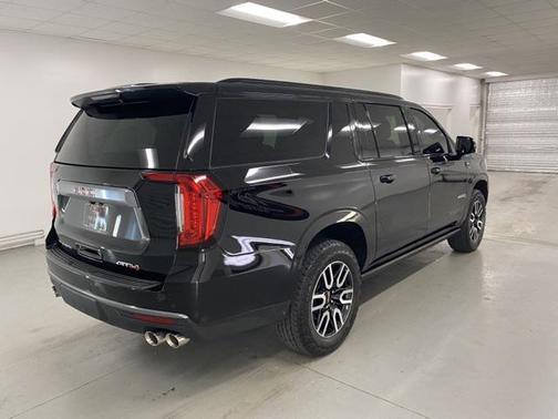 2024 GMC Yukon XL 4WD AT4