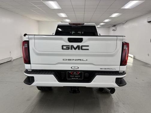 2025 GMC Sierra 2500 Denali Ultimate